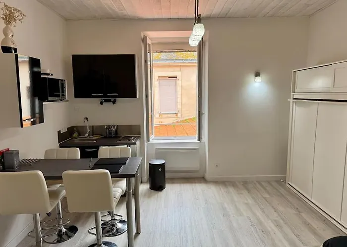 Ocean Bleu 莱萨布勒-多洛讷